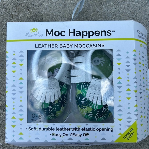 Itzy ritzy leather baby moccasins - Picture 2 of 4